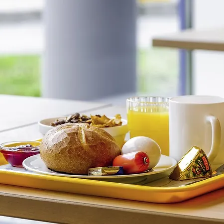 Ibis Budget Salzburg Airport - Self-check-in ホテル Himmelreich