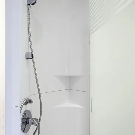 Hotel Ibis Budget Salzburg Airport - Self-check-in